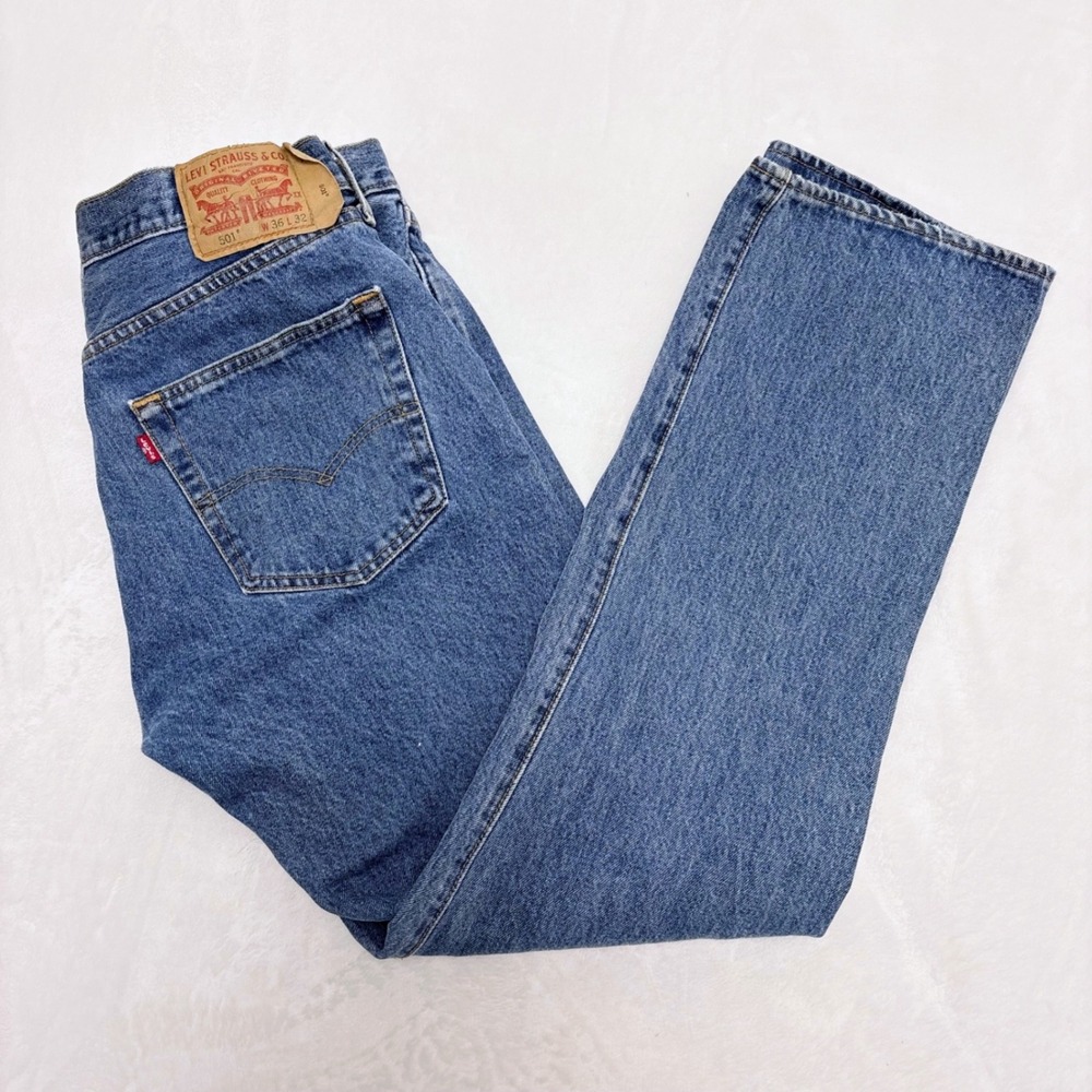 OG Levi's 501 Denim Jeans 36x32 Medium Wash Americana Workwear Straight Leg